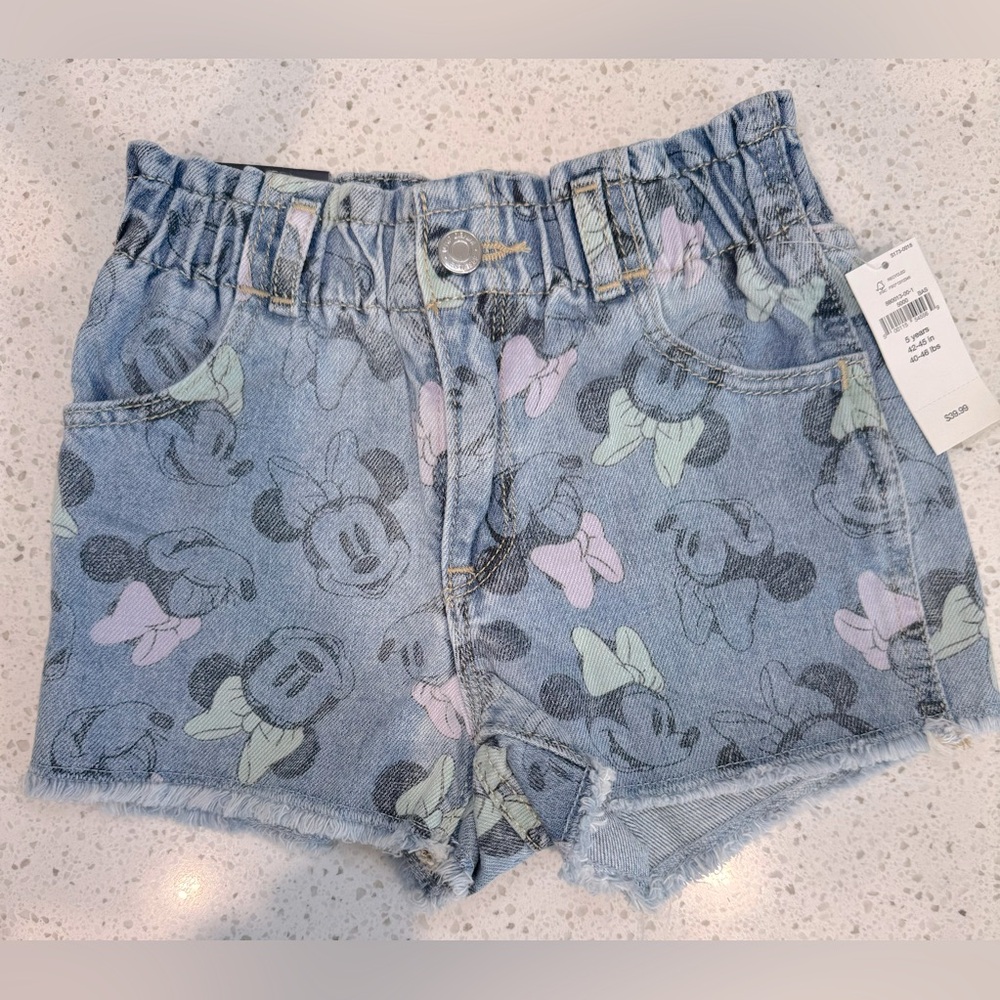 Girl’s Gap Jean shorts 5T